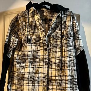 NWT LBLC Xs Oversized Plaid Hooded Jacket